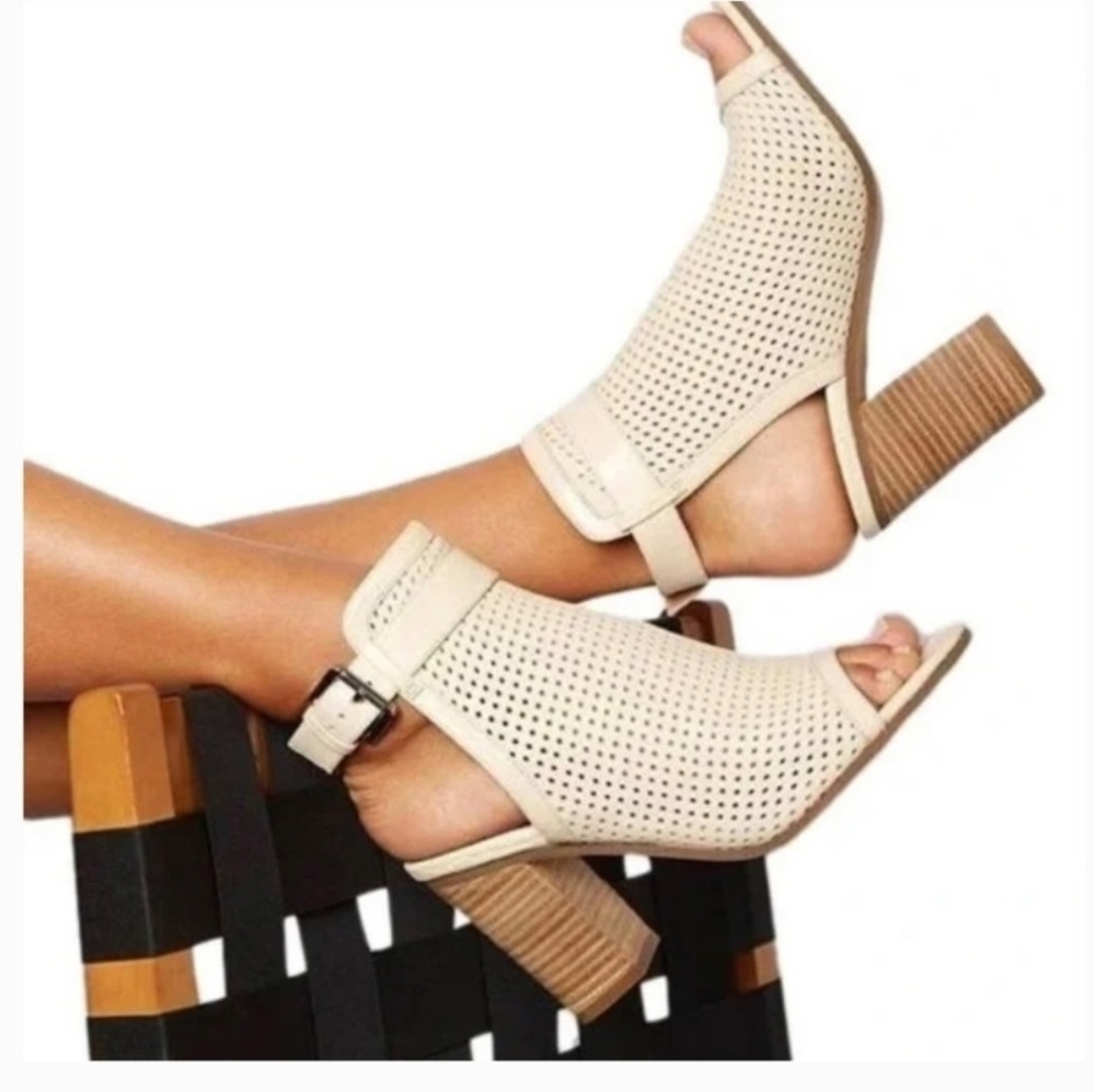 Sam Edelman Elegant Cream Open Back Sandals